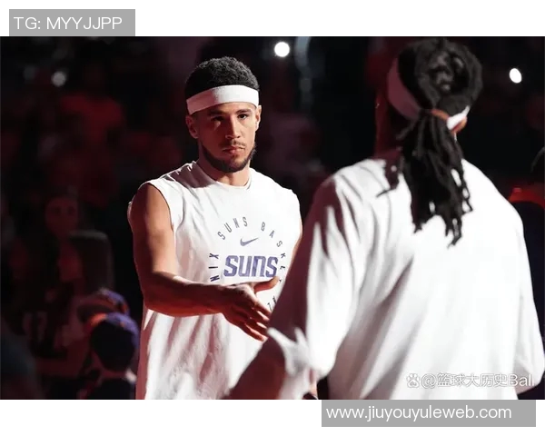 布克表示太阳队焕然一新全队已将上赛季的遗憾抛诸脑后 布克表示太阳队焕然一新全队已将上赛季的遗憾抛诸脑后