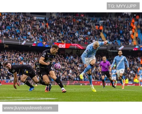 英超9月最佳阵容揭晓哈兰德与埃基蒂克携手加布里埃尔入选