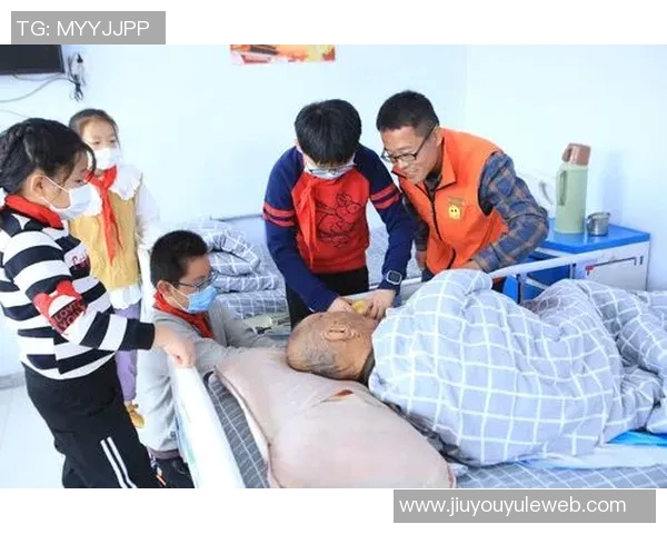 拜仁后卫斯塔尼西奇走进慕尼黑儿童医院送温暖与祝福给小朋友们